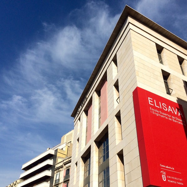 Das Foto wurde bei Elisava - Escola Universitaria de Disseny i Enginyeria de Barcelona von Valenti F. am 2/11/2015 aufgenommen