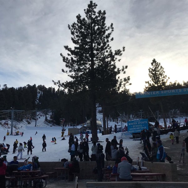 Снимок сделан в Mountain High Ski Resort (Mt High) пользователем CJ Y. 12/31/2018