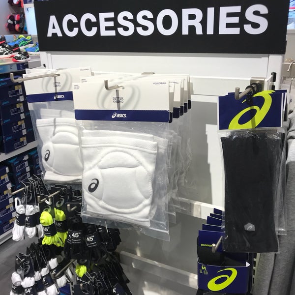 asics outlets at orange