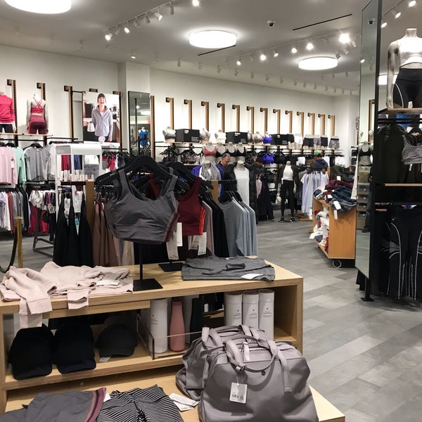 lululemon weightless wunder jacket