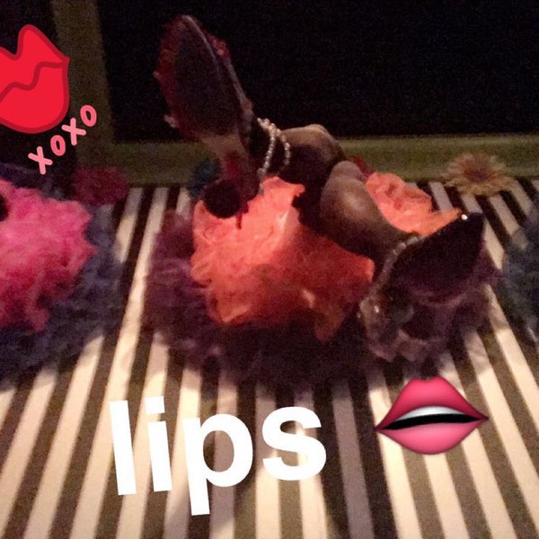 6/16/2016에 Berna K.님이 Lips Drag Queen Show Palace, Restaurant &amp; Bar에서 찍은 사진