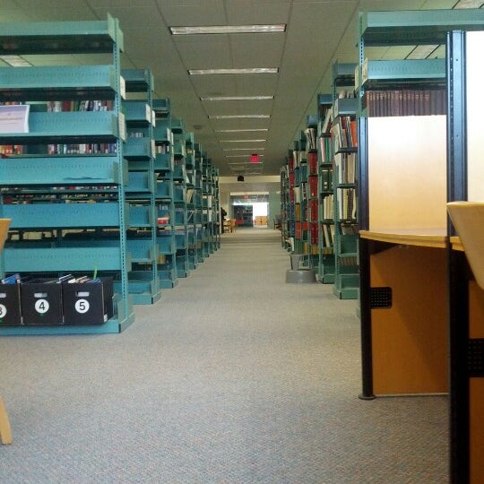 halle library study rooms