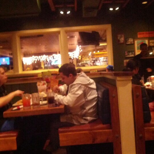 Photo taken at Chili&#39;s Grill &amp; Bar by Shaimaa F. on 12/8/2012