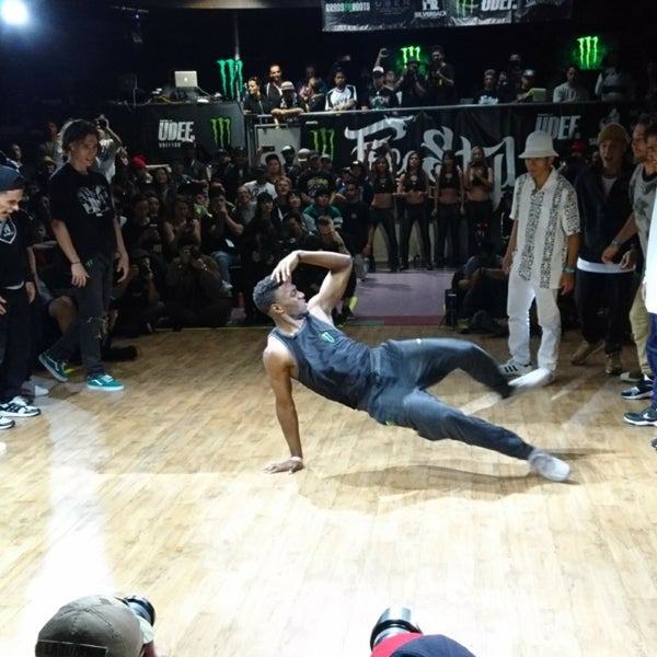 La Boom (Leonardo's) Night Club