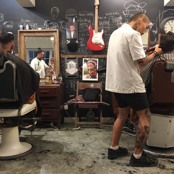 9/25/2017에 Iain F.님이 Hair House Barbershop by Adam Chan에서 찍은 사진