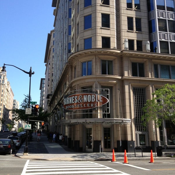 Barnes Noble Now Closed Bookstore In Washington