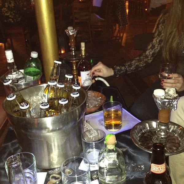 Arabia Cafe Hookah Lounge Hookah Bar en Chicago