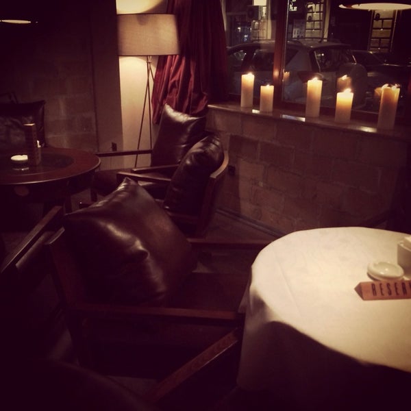 รูปภาพถ่ายที่ La Casa Tapas Bar &amp; Restaurant โดย Riad G. เมื่อ 11/30/2013