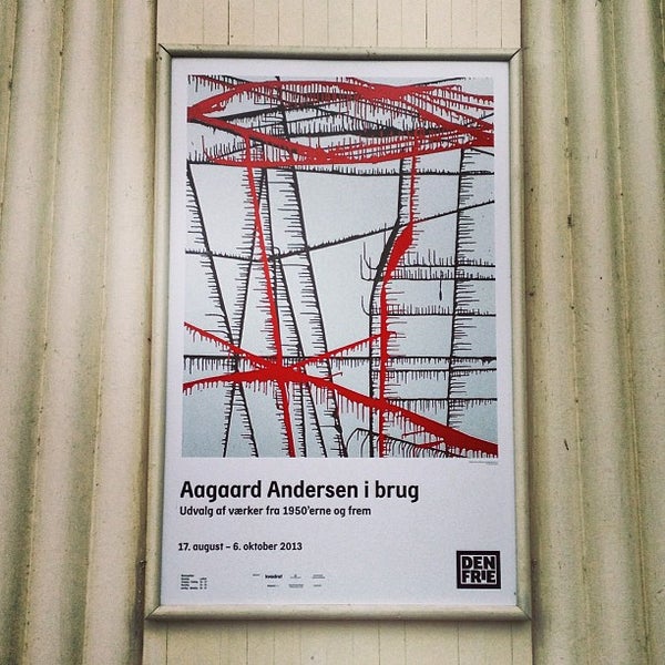 9/15/2013にBryan M.がDen Frie Udstillingsbygningで撮った写真