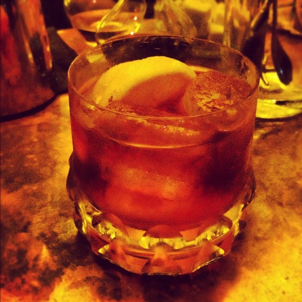 Снимок сделан в Negroni пользователем Mike V. 1/13/2013