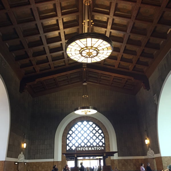 4/13/2015 tarihinde Sabreen K.ziyaretçi tarafından Union Station'de çekilen fotoğraf