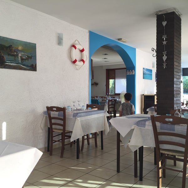 Тетто ресторан. Tetto italian bistro спб. Рестораторы петербурга. Современная италия. Идеи интерьера кафе.