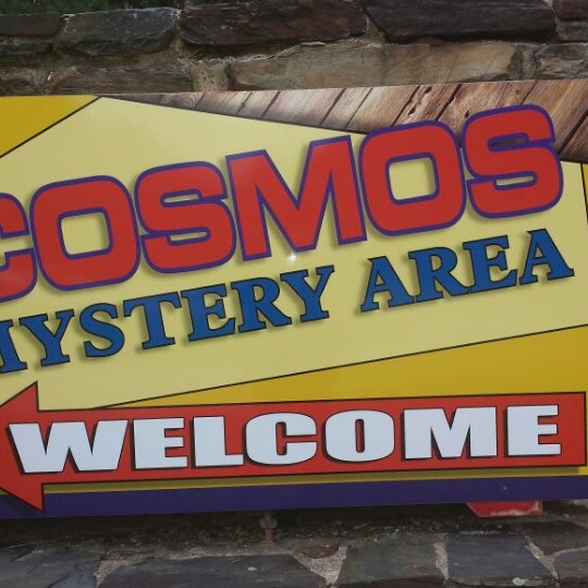 Foto tirada no(a) Cosmos Mystery Area por Holly w. em 8/5/2014