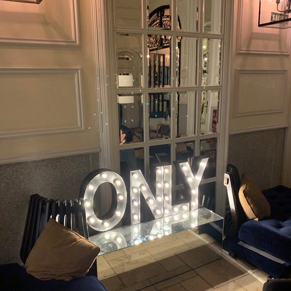 Foto tirada no(a) Only YOU Hotel&amp;Lounge por Axel Cavalli J. em 1/3/2020