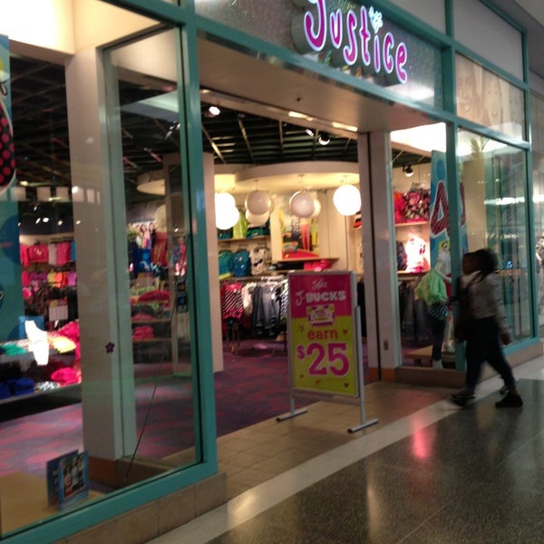 Justice (Now Closed) Clothing Store in Torrance