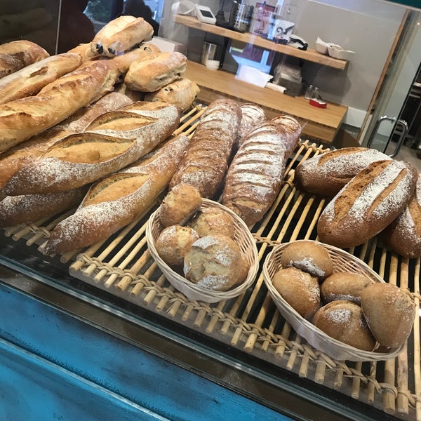 9/8/2018 tarihinde Chris P.ziyaretçi tarafından Nanou French Bakery'de çekilen fotoğraf