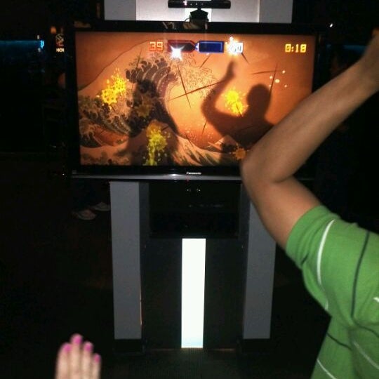 Nocturna Lounge Karaoke Bar in Downtown Honolulu