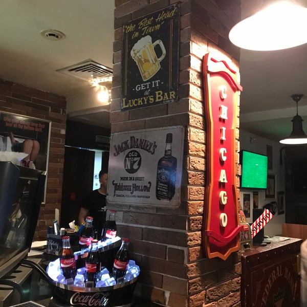 5/31/2017 tarihinde Пашка v.ziyaretçi tarafından Jackson`s bar &amp; grill'de çekilen fotoğraf