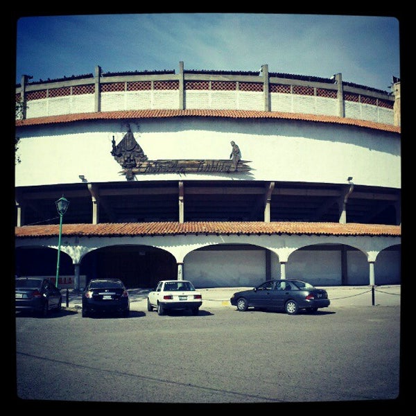 Plaza de Toros Santa María Santiago de Querétaro, Querétaro de Arteaga Plaza de Toros Santa María Santiago de Querétaro, Querétaro de Arteaga