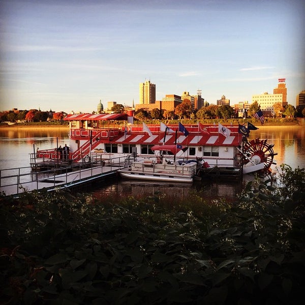 Photo taken at Pride of the Susquehanna Riverboat by Be V. on 10/19/2014