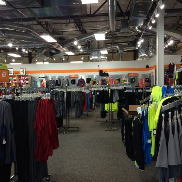 road runner sports store near me