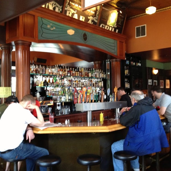 The Deluxe Bar and Grill - Capitol Hill - 64 tips