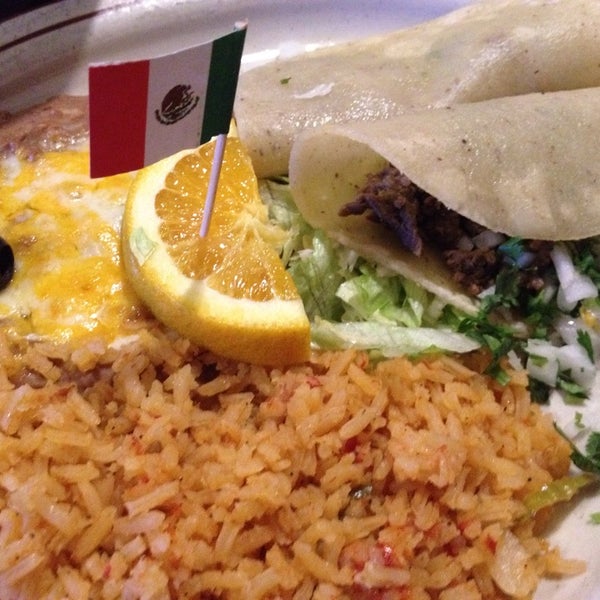 Foto tomada en Pancho&#39;s Mexican Restaurant  por Bridget W. el 5/21/2014