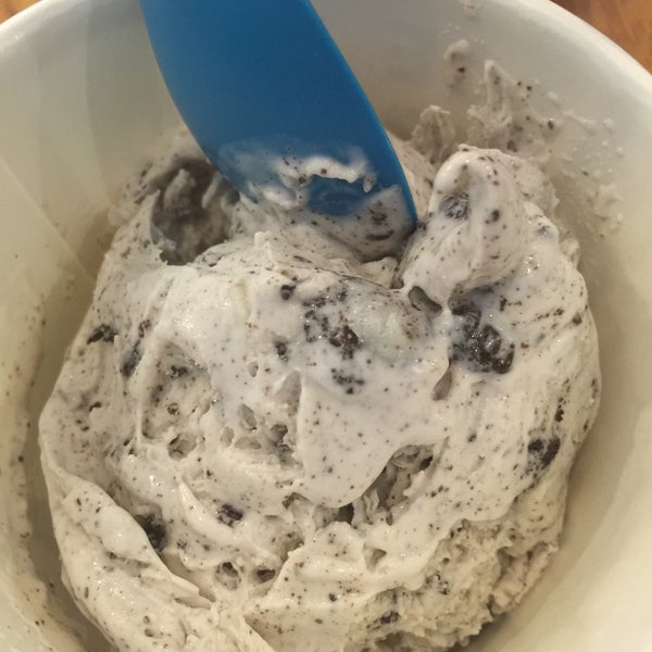 3/22/2016にAri D.がBrain Freeze Nitrogen Ice Cream &amp; Yogurt Labで撮った写真