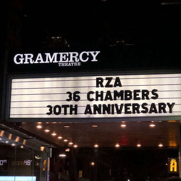 รูปภาพถ่ายที่ Gramercy Theatre โดย Jorge C. เมื่อ 11/9/2023