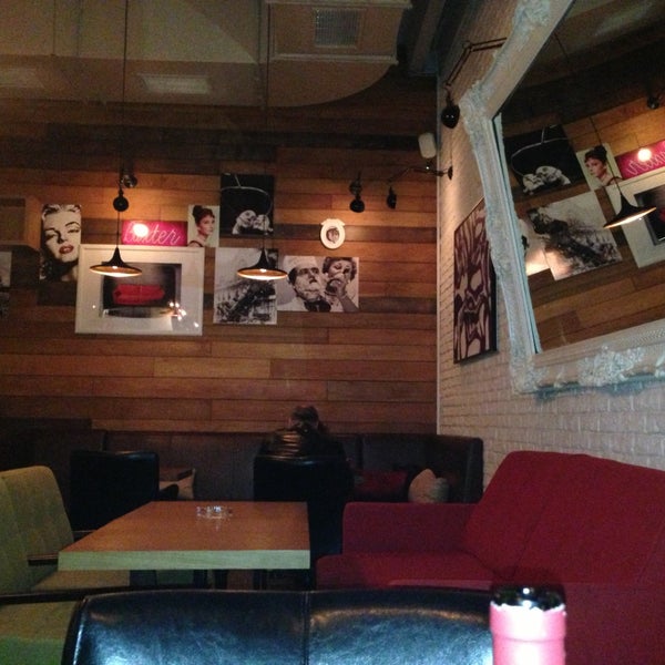 5/2/2013にRomanova M.がMoska Barで撮った写真