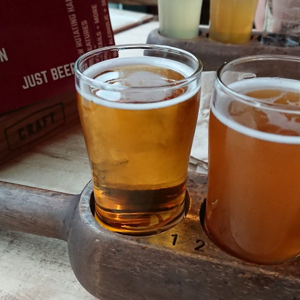 Photo taken at Craft Beer Market by Felix R. on 7/16/2019