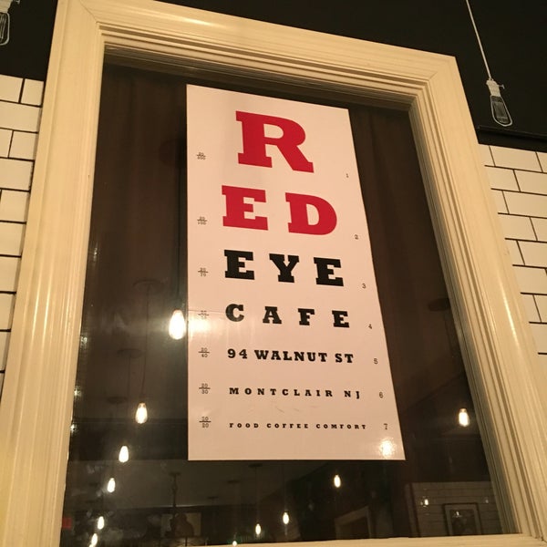 Foto scattata a Red Eye Cafe da Francis D. il 3/26/2016