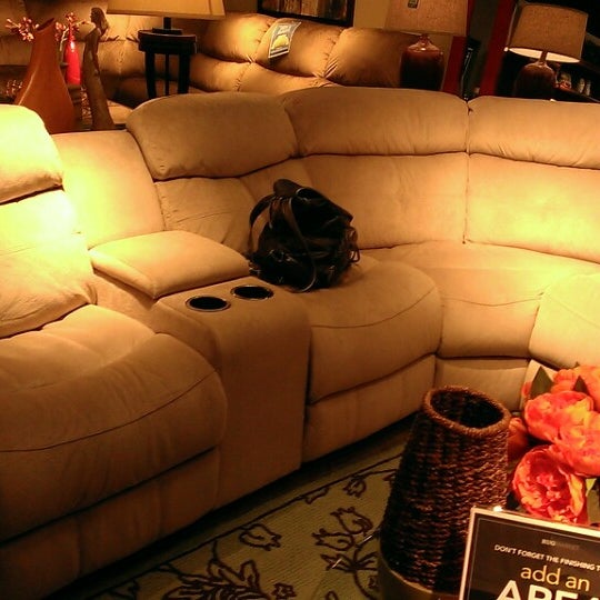 Kanes furniture 2024 dale mabry