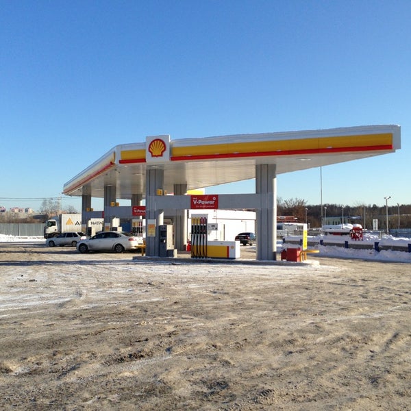 Das Foto wurde bei Shell von Bekuzarov am 1/25/2013 aufgenommen
