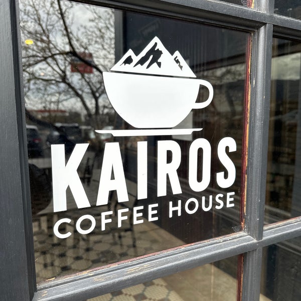 Foto tirada no(a) Kairos Coffee House por Bill P. em 4/13/2023