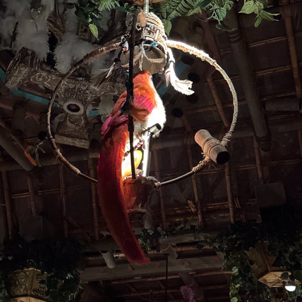 Walt Disney's Enchanted Tiki Room - The Anaheim Resort - 104 tips