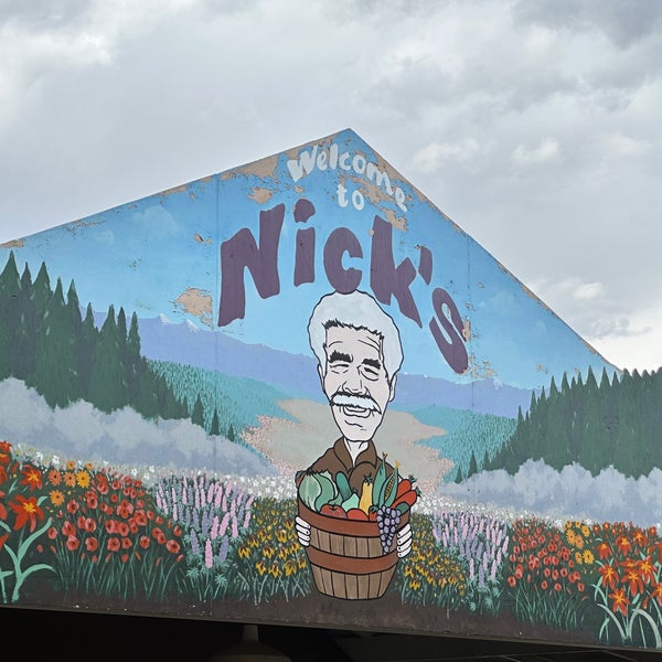 รูปภาพถ่ายที่ Nick&#39;s Garden Center &amp; Farm Market โดย Bill P. เมื่อ 5/28/2023