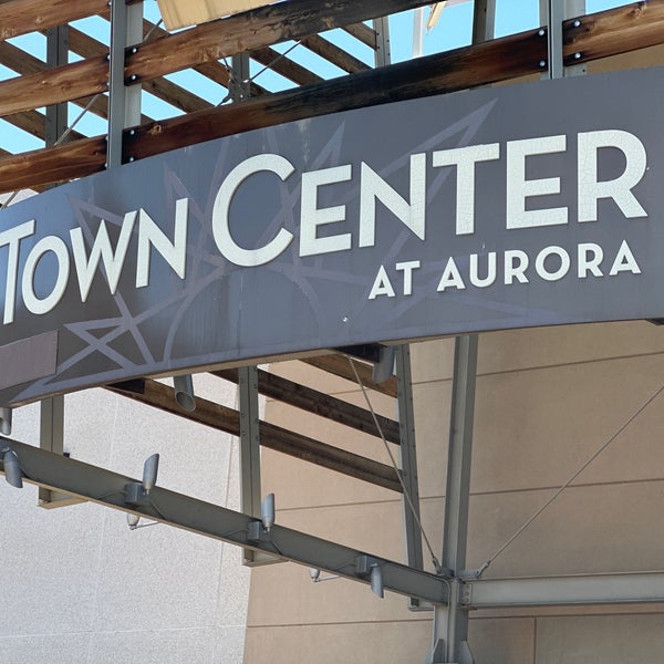 Das Foto wurde bei Town Center at Aurora von Bill P. am 7/3/2023 aufgenommen