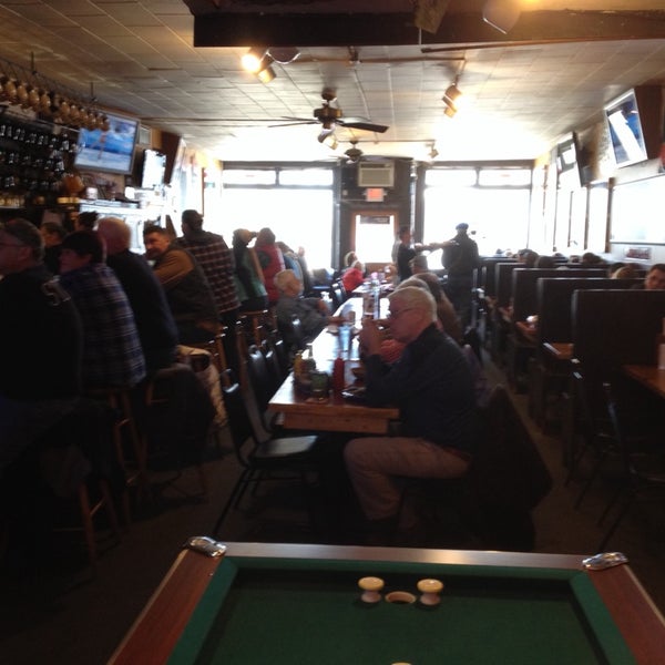 Photo taken at Rollie&#39;s Bar &amp; Grill by Justin R. on 2/9/2014