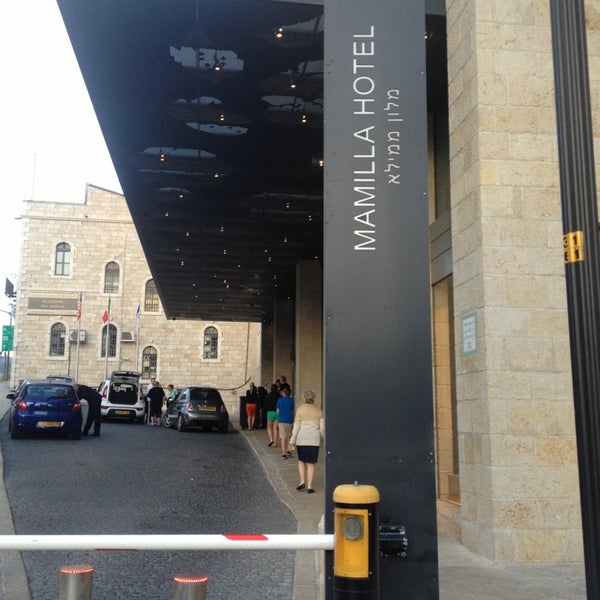 Foto tirada no(a) Mamilla Hotel מלון ממילא por Shelley A. em 6/14/2013