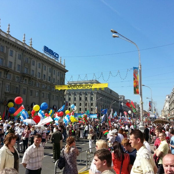 парад победы 9 мая 2021 года в екатеринбурге. парад техники в москве 9 мая. строевой шаг на параде. парад победы екатеринбург 2019. парад коммунальной техники в москве.