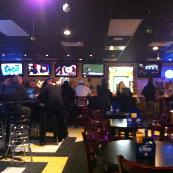 12/20/2012 tarihinde Bob S.ziyaretçi tarafından Nick&#39;s Bar &amp; Grill'de çekilen fotoğraf