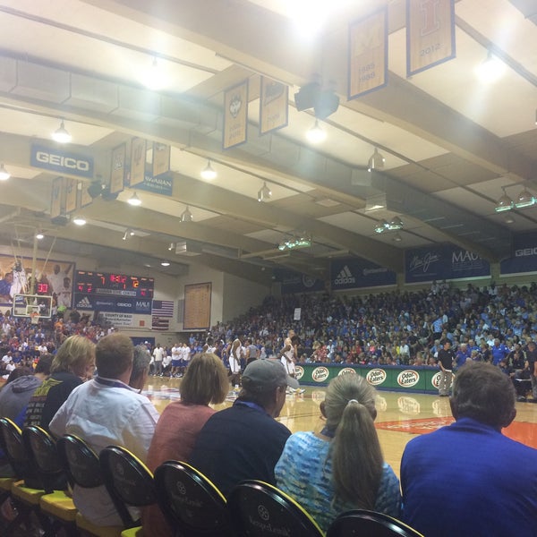 610+ Civic Center Gym Gratis