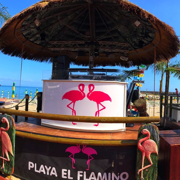 Das Foto wurde bei Playa El Flamingo von Playa El Flamingo B. am 12/15/2019 aufgenommen