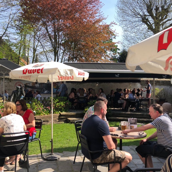 4/21/2018 tarihinde Hendra H.ziyaretçi tarafından Café Vlissinghe'de çekilen fotoğraf
