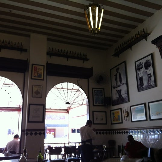 10/27/2012 tarihinde Paul L.ziyaretçi tarafından Bar do Ferreira'de çekilen fotoğraf