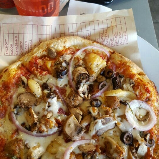 Photo taken at Mod Pizza by Tim on 6/2/2016