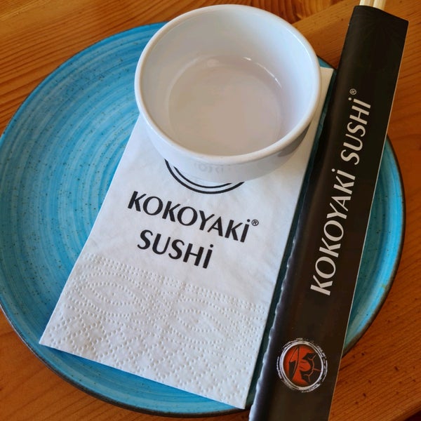 Foto tirada no(a) Kokoyaki Sushi Lara por mustafa anıl em 10/10/2020