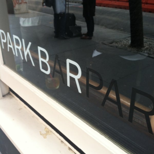4/24/2013にKarl V.がPark Barで撮った写真