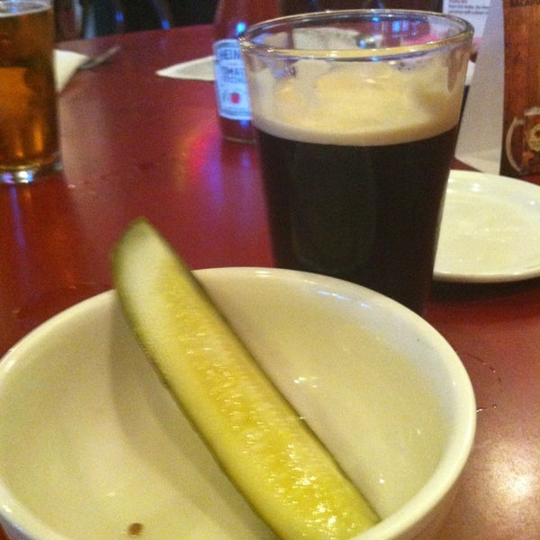 2/15/2013에 Stephanie S.님이 Pickles Grill &amp; Bar에서 찍은 사진
